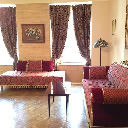 Apartment Magnificent On Halitska Lviv